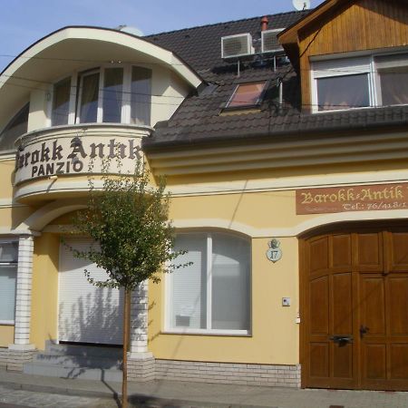 Barokk Antik Guest House Kecskemét Zewnętrze zdjęcie