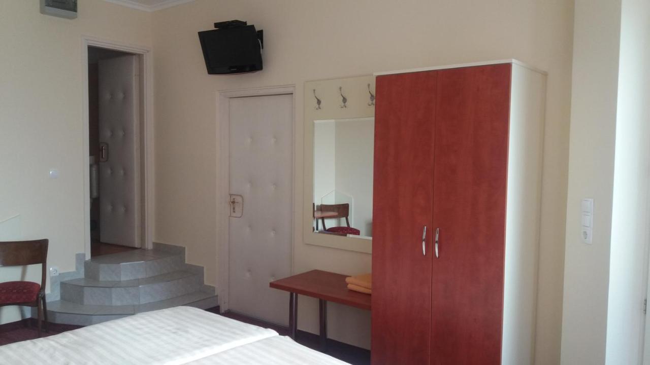 Barokk Antik Guest House Kecskemét Zewnętrze zdjęcie