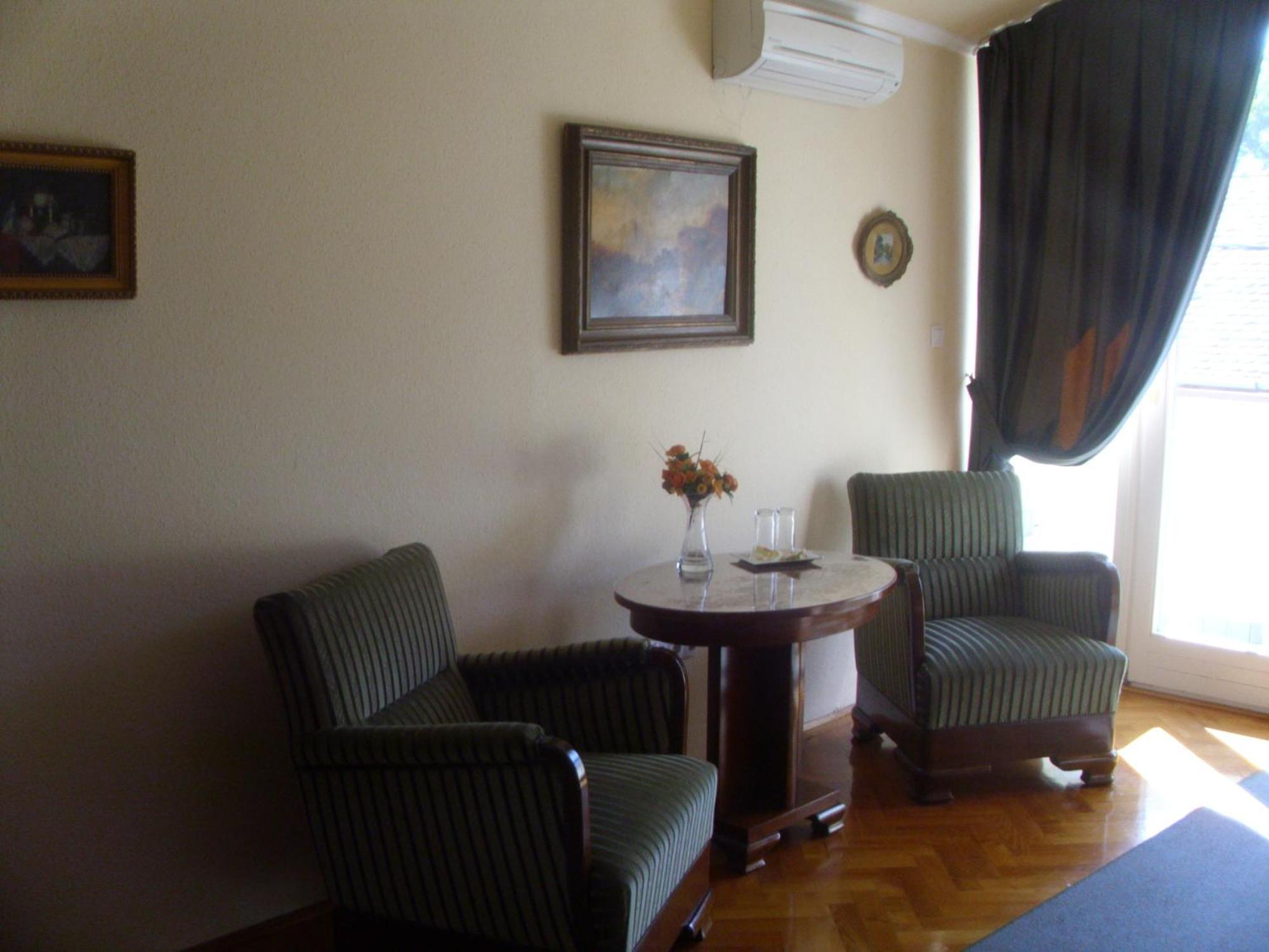 Barokk Antik Guest House Kecskemét Pokój zdjęcie